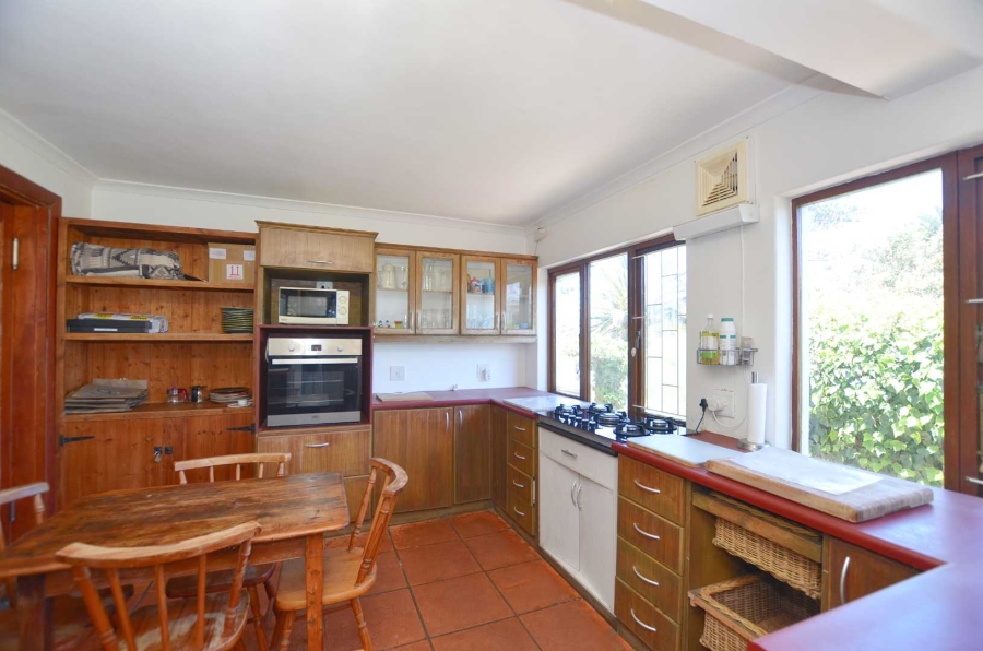 7 Bedroom Property for Sale in Westcliff Western Cape